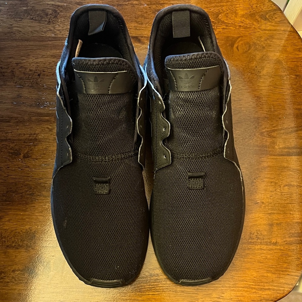 Men’s Black Adidas Tennis Shoes